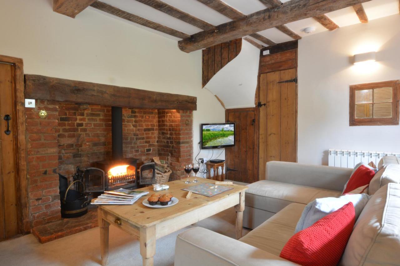 1 Tunns Cottages, Rushmere, Nr Beccles Exterior photo