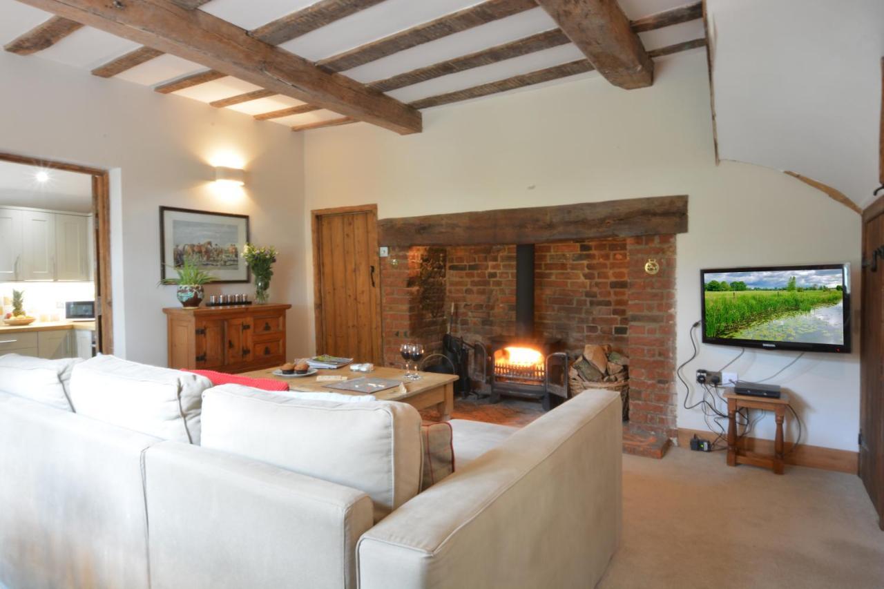1 Tunns Cottages, Rushmere, Nr Beccles Exterior photo
